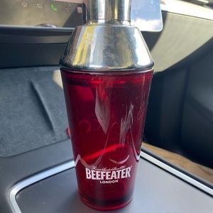 Beefeater Cocktail shaker.